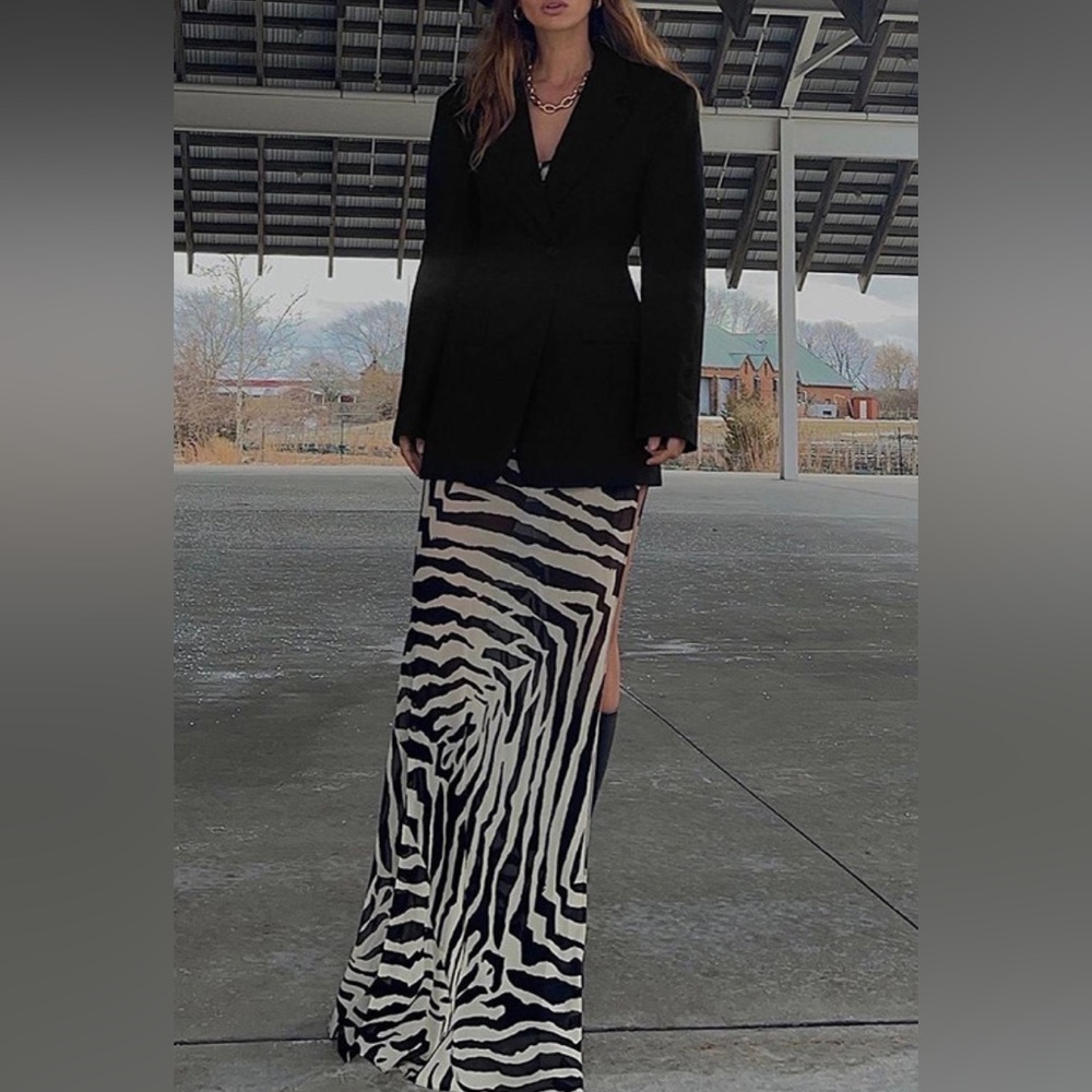 Zebra Print Spaghetti Strap Side Split Plunging Open Back Loose Fit Maxi Dress - Picture 4 of 14